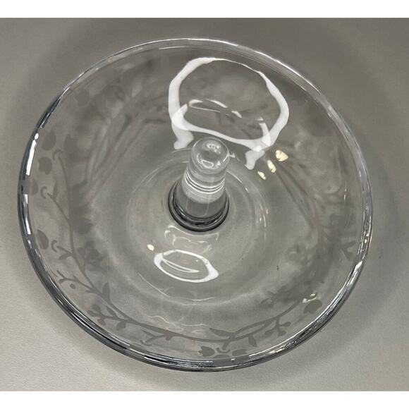 EUC Beautiful Floral Etched Ring Dish - Picture 2 of 10